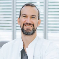 Herr Carlos José Ramírez Hanke, Nürnberger Klinik
