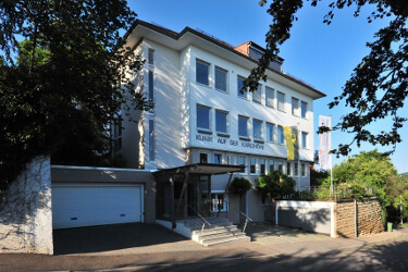 Klinik auf der Karlshöhe Außenansicht