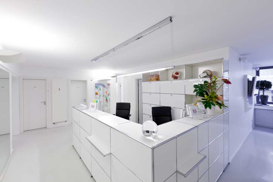 Empfangsbereich bei Dr Hilton und Partner in Duesseldorf