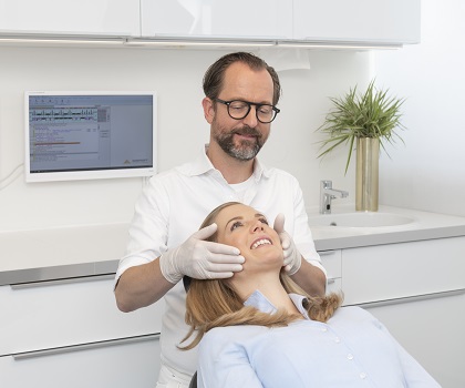 Dr. Klaus ZZD Zahnzentrum Düsseldorf