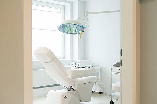 Dermatologikum Hamburg Eppendorf MVZ Praxis Behandlungszimmer